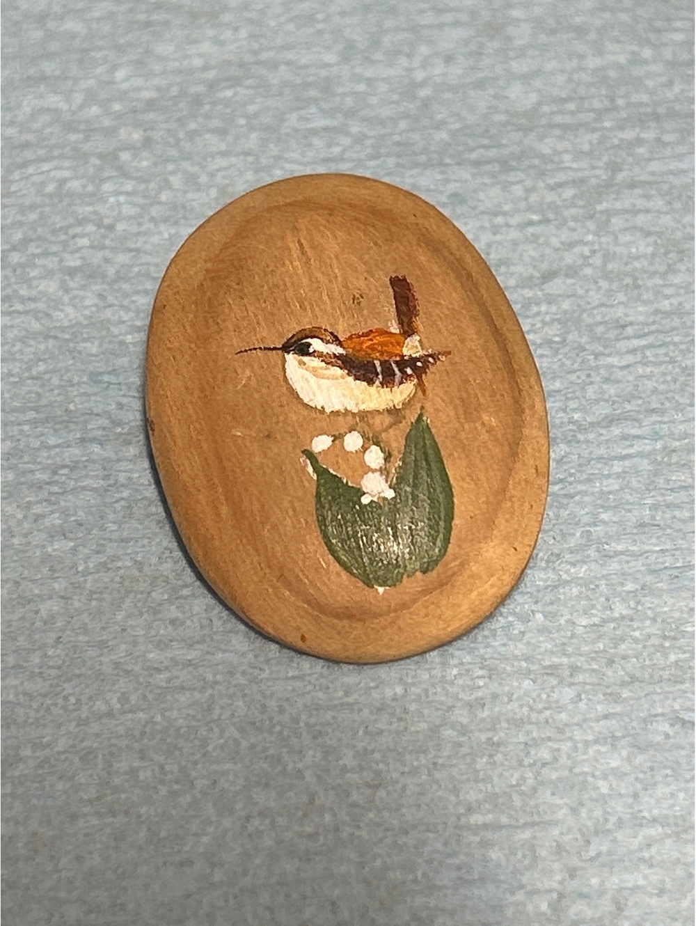 WEBB Handmade Wood Brooch Pin - Carolina Wren Bird & Lily of the Valley Folk Art